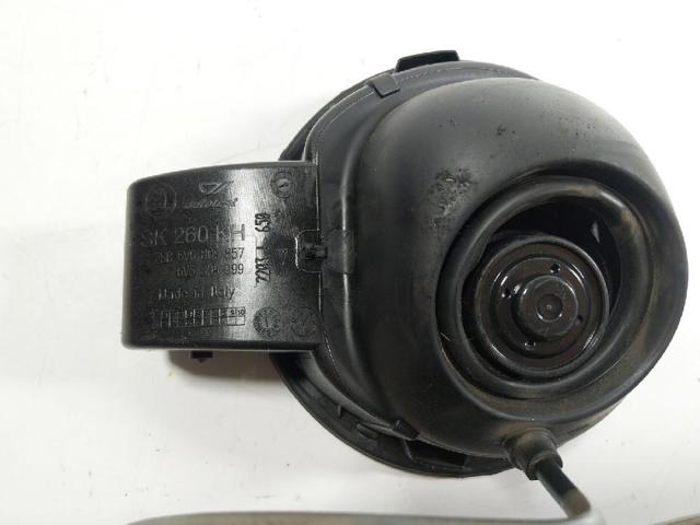 6V6809909 Лючок бензобака (топливного бака) купить Полтава
