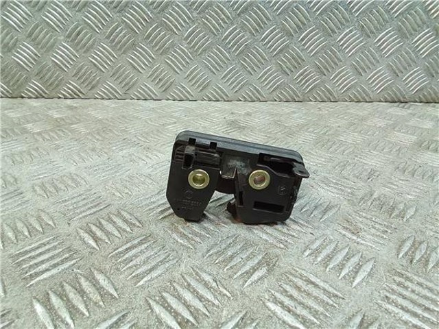 Fecho de tampa de porta-malas (de 3ª/5ª porta traseira) Volkswagen Polo 3 6N2