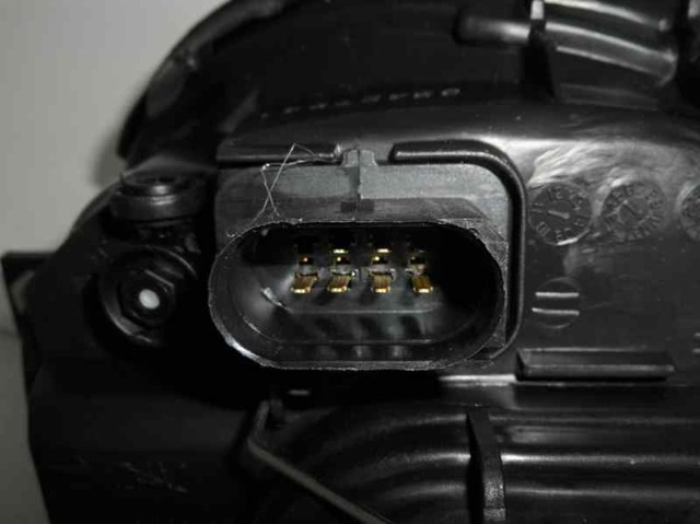 VAG 6X1941752J Правая фара в наличии Николаев
