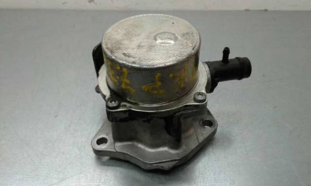 RENAULT 7006730300 Насос вакуумный в наличии Ужгород
