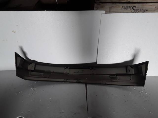 701807101M Передний бампер купить Чернигов