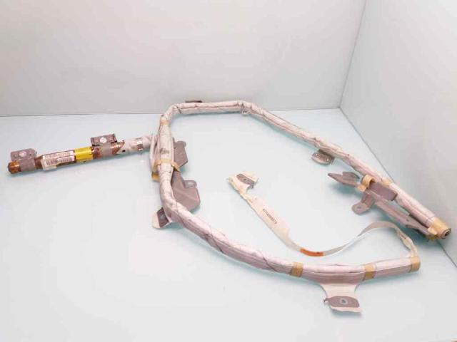 7030A120 MITSUBISHI Шторка боковая, правая купить в Сумы