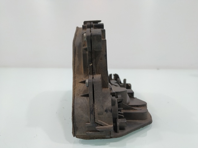 7060296 BMW Замок двери задней правой купить в Каменское
