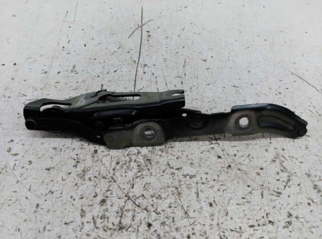 7060627 BMW Петля крышки багажника купить в Хмельницкий