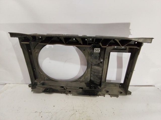 Suporte do radiador montado (painel de montagem de fixação das luzes) Citroen C4 UD