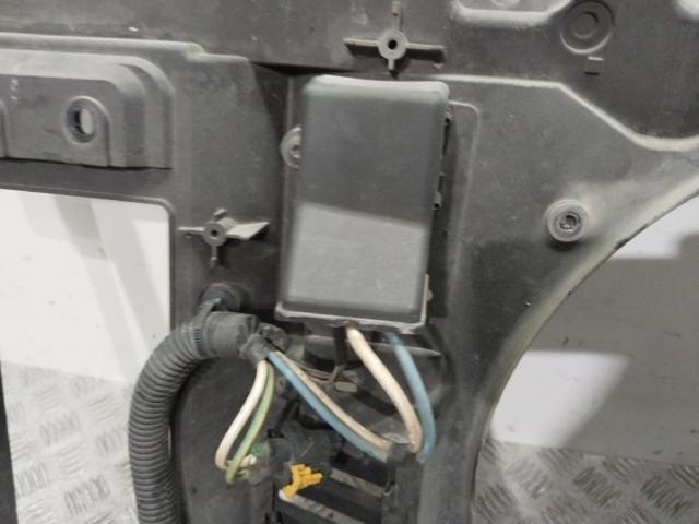 Suporte do radiador montado (painel de montagem de fixação das luzes) Citroen C4 UD