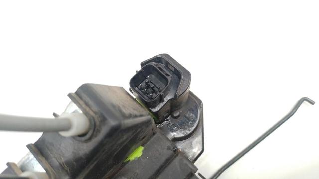 Fecho da porta dianteira esquerda SsangYong Actyon QJ