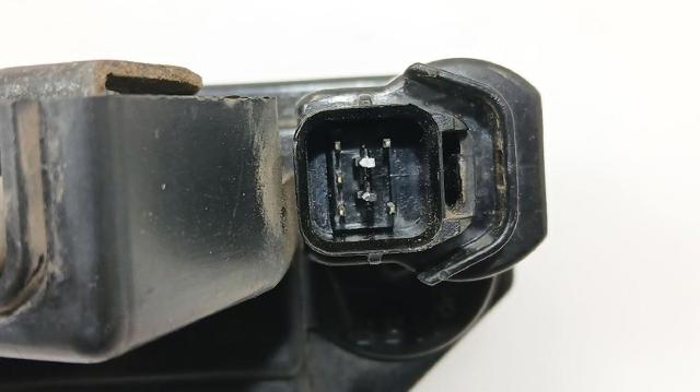 Fecho da porta dianteira esquerda SsangYong Kyron