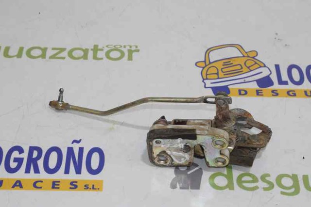 Fecho da porta traseira direita 7130205000 Ssang Yong