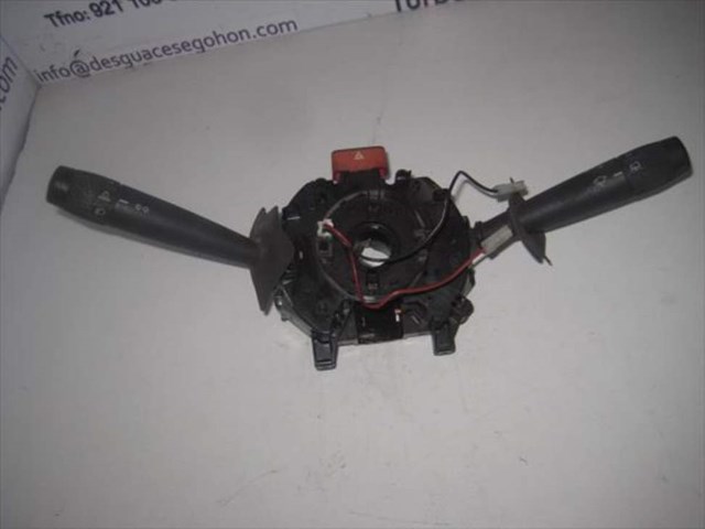 Comutador instalado na coluna da direção, montado Fiat Punto 176C