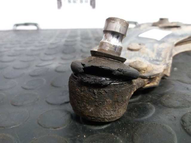 7152281 FORD Рычаг передней подвески нижний левый купить в Николаев