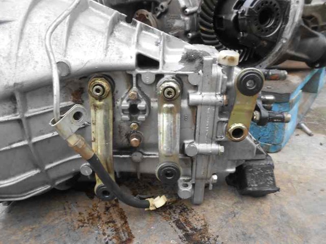 Caixa de Mudança montada (caixa mecânica de velocidades) Mercedes C W201