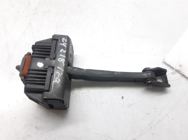 7176804 BMW Ограничитель двери купить в Львов