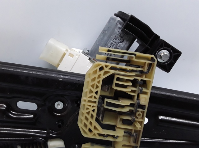 7182122 BMW купить в Николаев