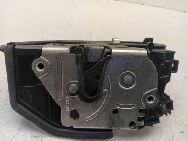 7202147 BMW Замок двери задней левой купить в Ужгород