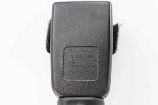 72119119542 BMW Рычаг (замок) фиксации ремня безопасности передний правый купить в Николаев