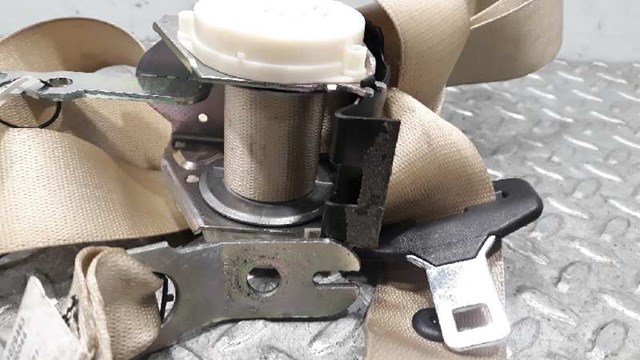 72119132812 BMW Ремень безопасности задний центральный купить в Павлоград