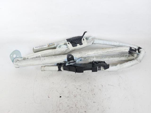 BMW 72126966646 Шторка боковая, правая в наличии Тернополь