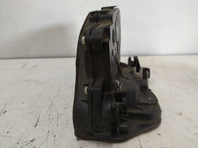 7229468 BMW Замок двери задней правой купить в Николаев