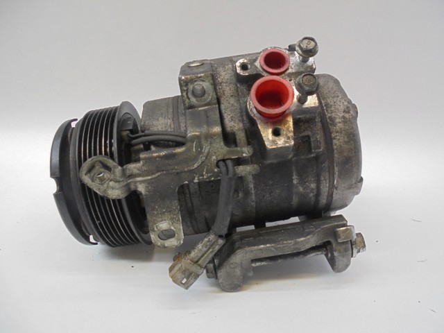 Compressor de aparelho de ar condicionado 73111AJ020 Subaru