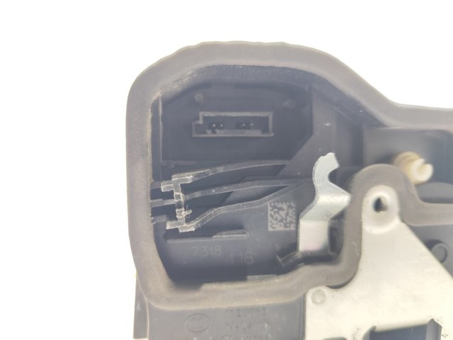 7318416 BMW Замок двери передней правой купить в Львов