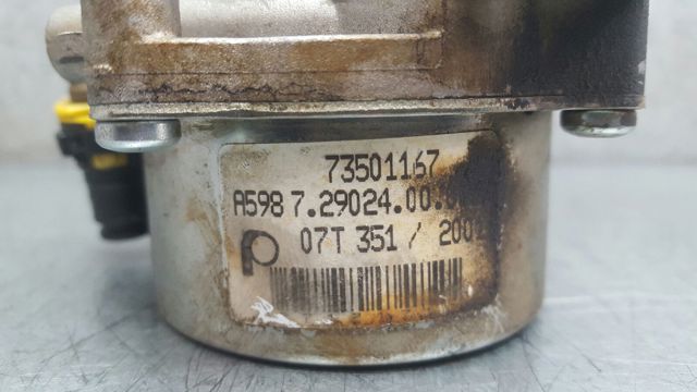 Bomba a vácuo 73501167 OPEL