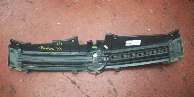 735353899 FIAT Решетка радиатора купить в Николаев