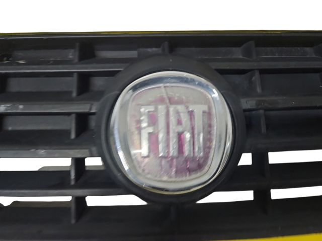 FIAT 735395576 Решетка радиатора в наличии Павлоград