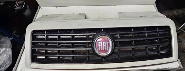 FIAT 735418095 Решетка радиатора в наличии Полтава