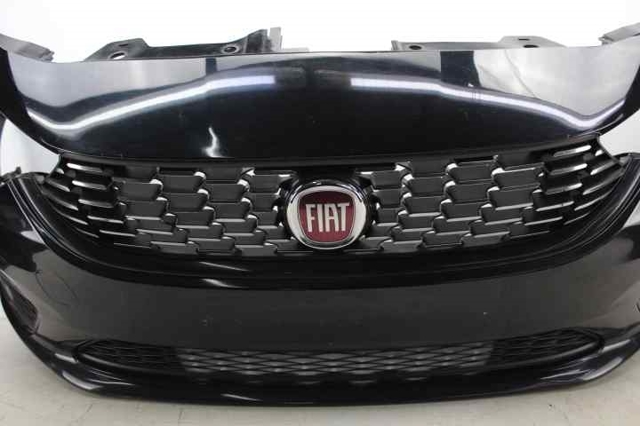 FIAT 735686435 Передний бампер в наличии Черкассы