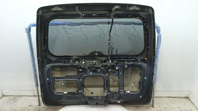 HYUNDAI 737004D101 Ляда в наличии Киев