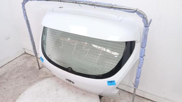 HYUNDAI 73700A2700 Дверь задняя (багажная 3/5-я (ляда) в наличии Ужгород
