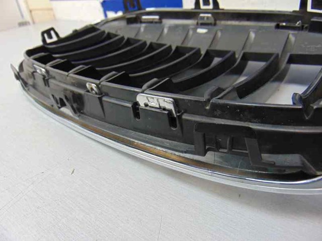 7383363 BMW Решетка радиатора левая купить в Николаев