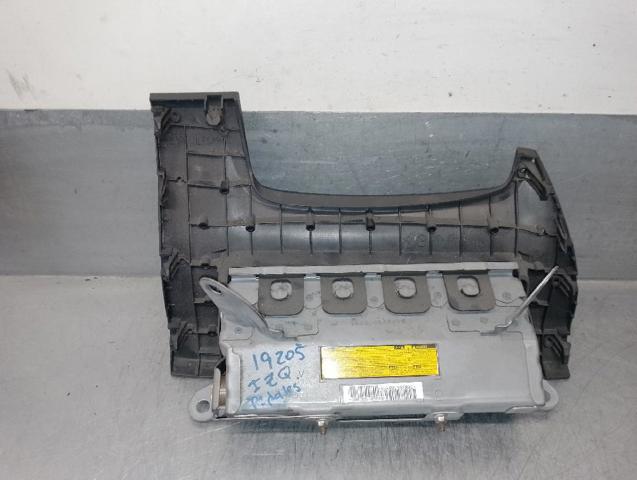 TOYOTA 7390012030B0 Подушка безопасности (AIRBAG) водительская, защиты коленей в наличии Чернигов