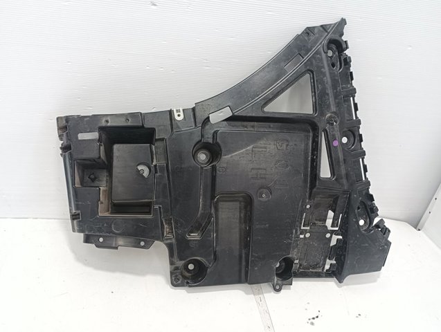 7400667 BMW Направляющая заднего бампера левая купить в Винница