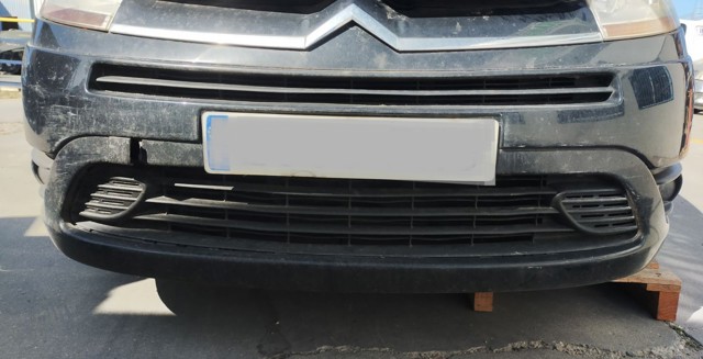 PEUGEOT 7401FJ Передний бампер в наличии Львов