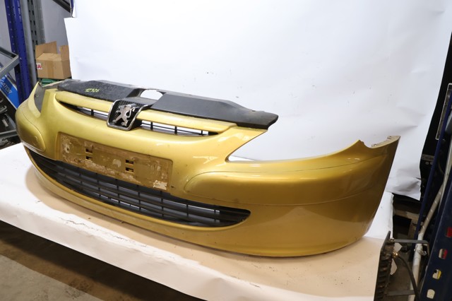 PEUGEOT 7401S6 Передний бампер в наличии Тернополь