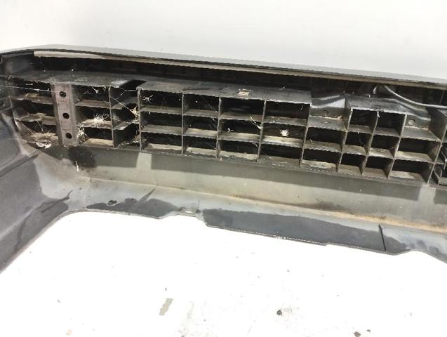 Pára-choque traseiro Peugeot 405 2 4B