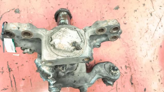 RENAULT 7420556298 Цапфа передняя в наличии Черкассы