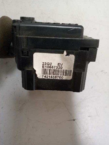 RENAULT 7421535700 Переключатель подрулевой правый в наличии Харьков