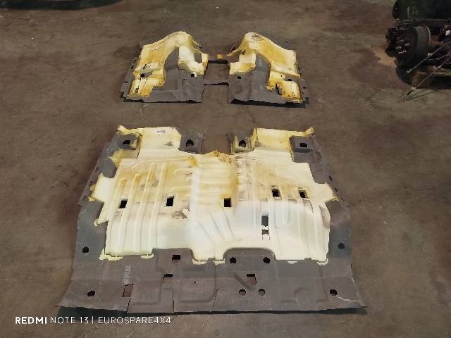 NISSAN 749063X05A Покрытие напольное салона, заднее в наличии Николаев