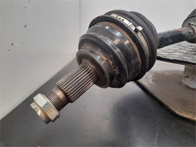 7505004 BMW Правая полуось купить в Житомир