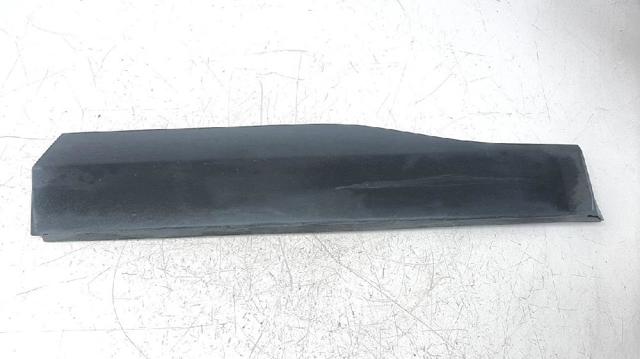 Moldura da porta traseira esquerda 7507842040 Toyota