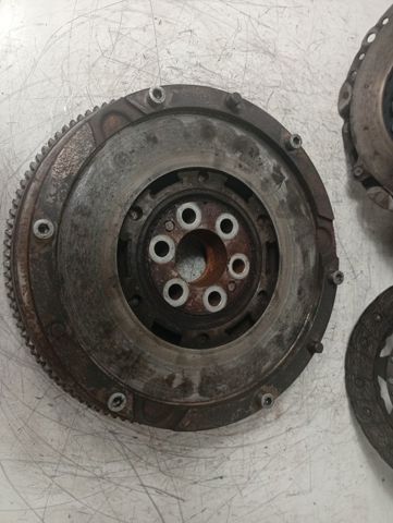 BMW 7512693 Маховик двигателя в наличии Каменское