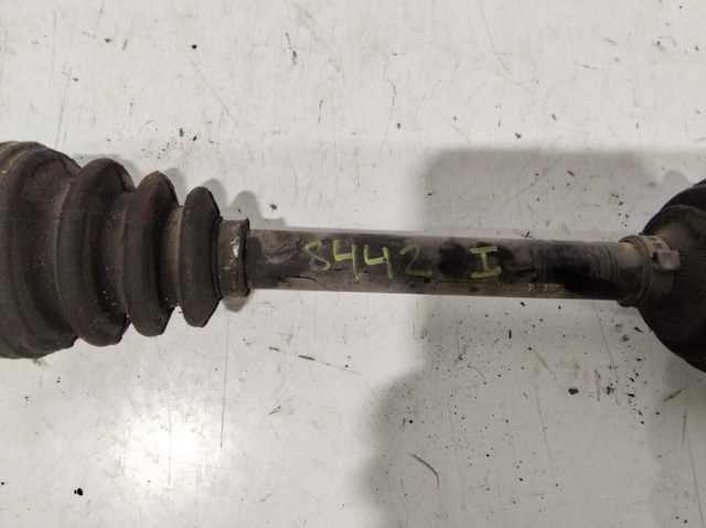7524045 BMW Полуось (привод) передняя левая купить в Одесса