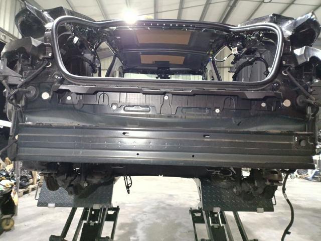 756101988R Усилитель бампера заднего купить Житомир