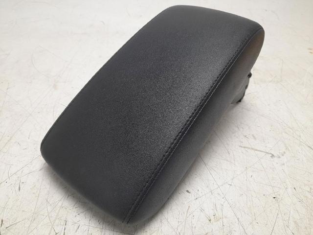 7585061M005PK SUZUKI Крышка подлокотника купить в Винница