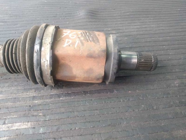 7598027 BMW Полуось (привод) передняя левая купить в Киев