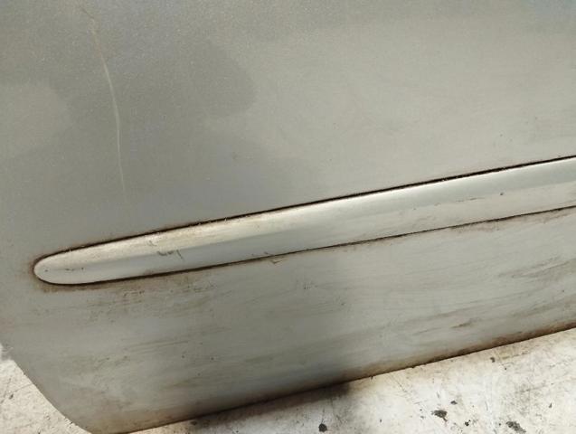 Porta dianteira esquerda KIA Cerato 1 LD