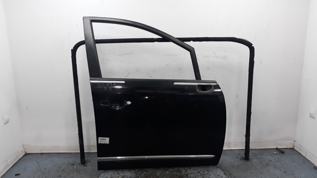 Porta dianteira esquerda para Kia Carens III Limousine 2.0 CRDI 140 D4EA 760041D010